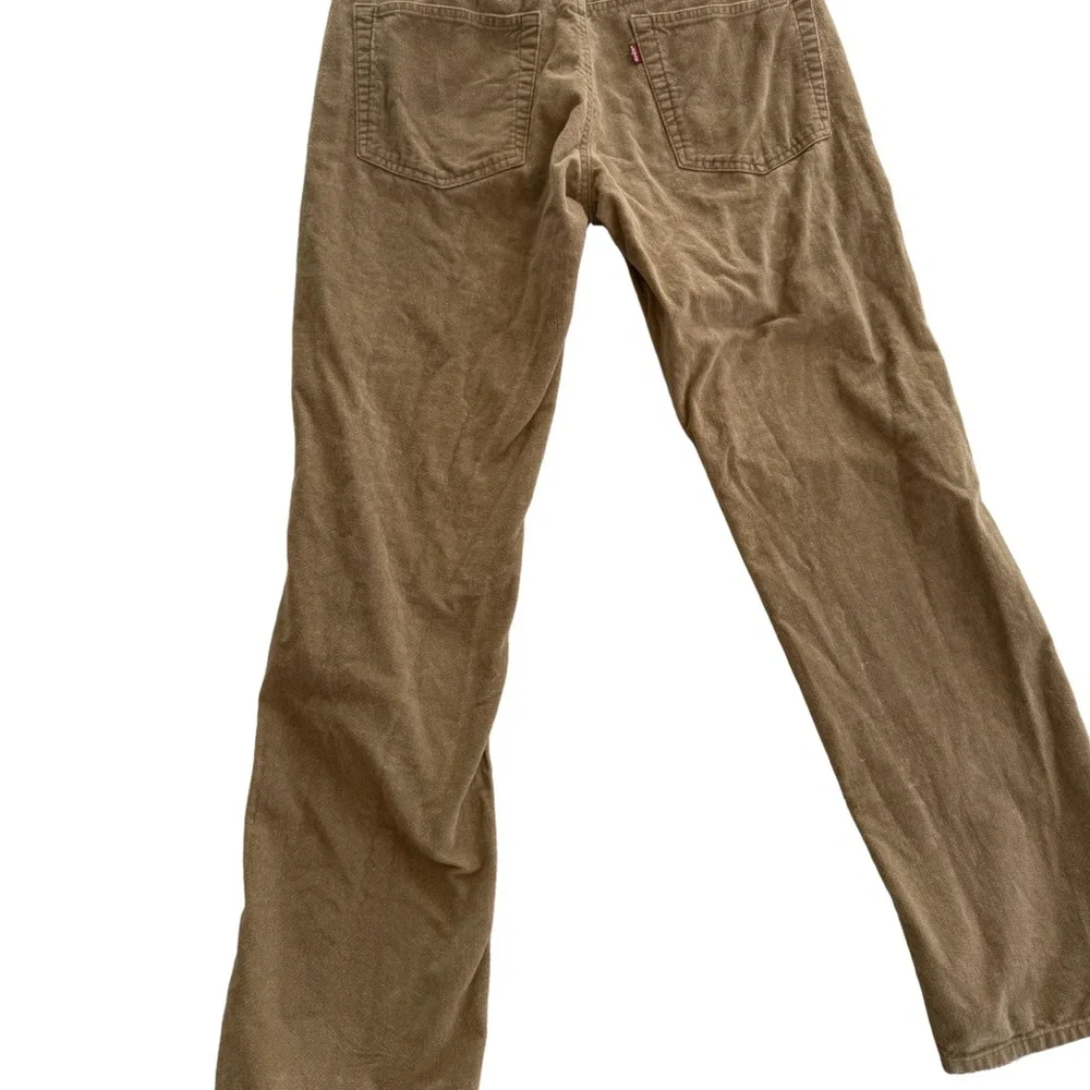 Vintage women’s Levi’s 505 fine corduroy brown Size Mis 8. Perfect condition